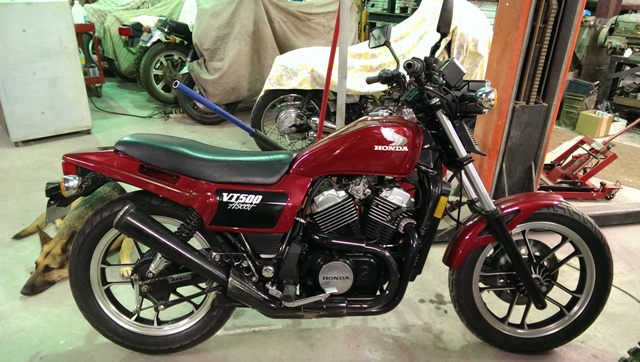 pic of 84 VT500