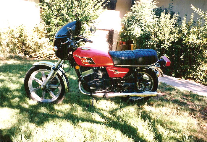 pic of 76 Yamaha RD400